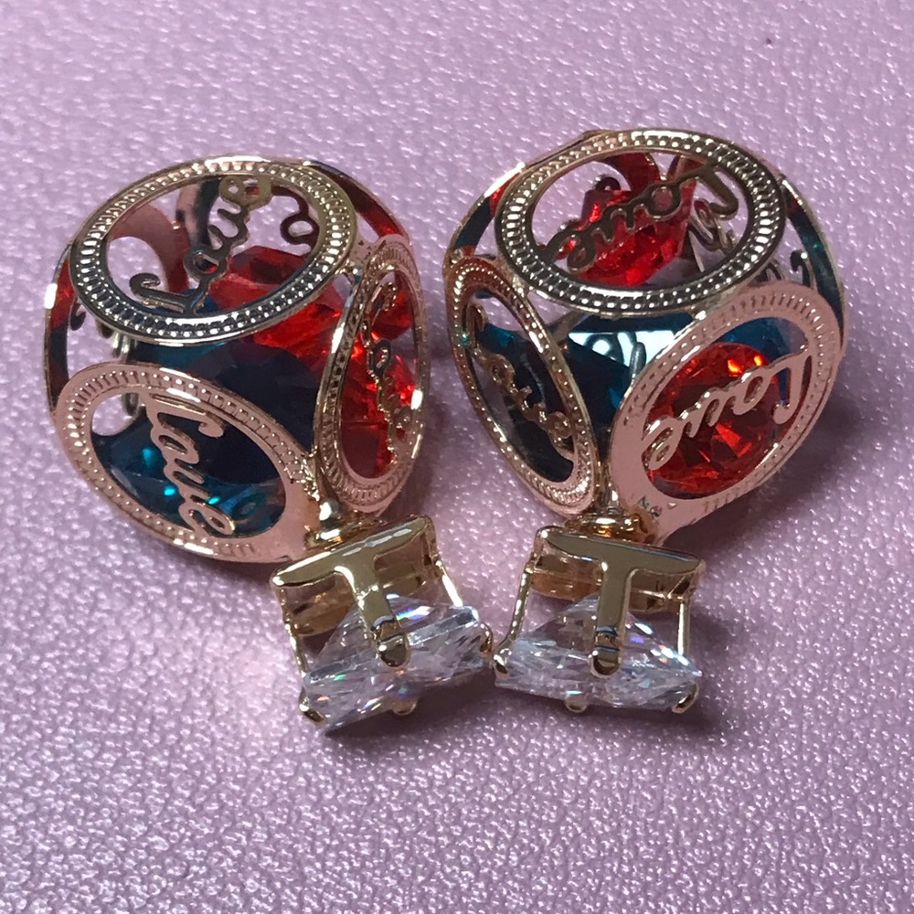 Double sided earrings
